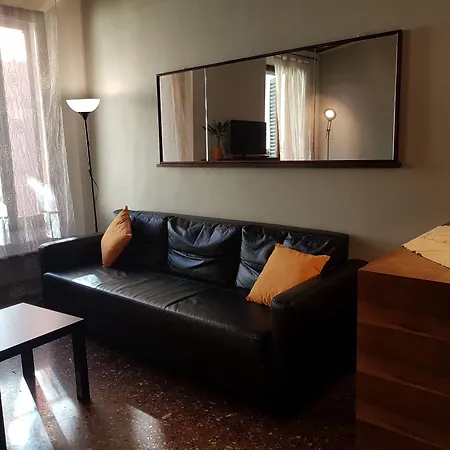 Casa Bella Old アパート ボローニャ